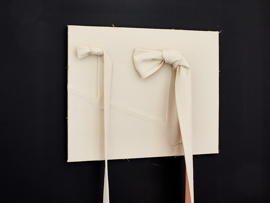 Fabric Manipulated by Sewing: Vanishing Goreum